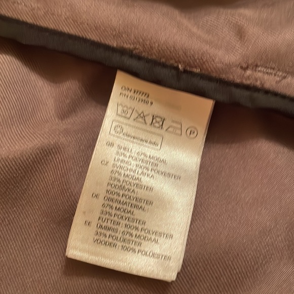 Taupe blazer - Size 6 - Picture 8 of 8